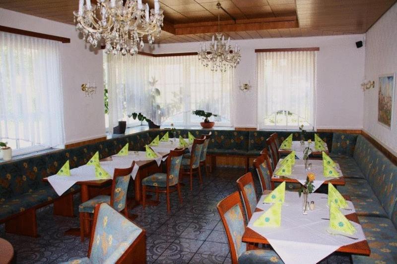 Hotel Schillerplatz Oehringen Ngoại thất bức ảnh