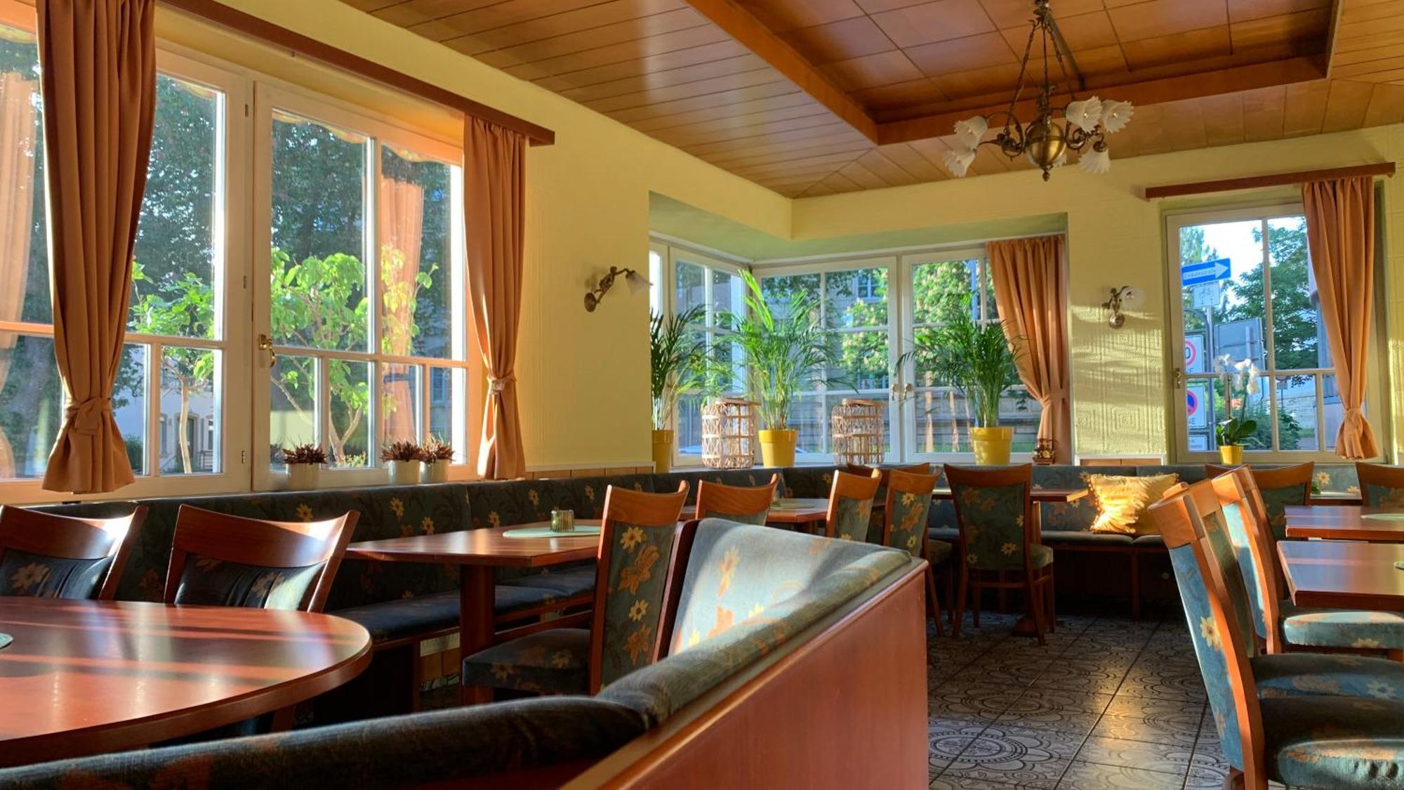 Hotel Schillerplatz Oehringen Ngoại thất bức ảnh