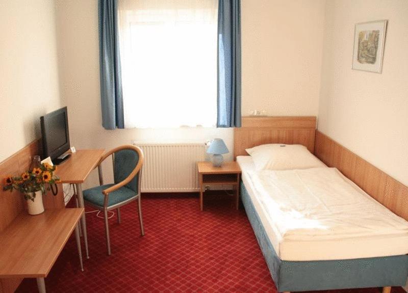 Hotel Schillerplatz Oehringen Ngoại thất bức ảnh